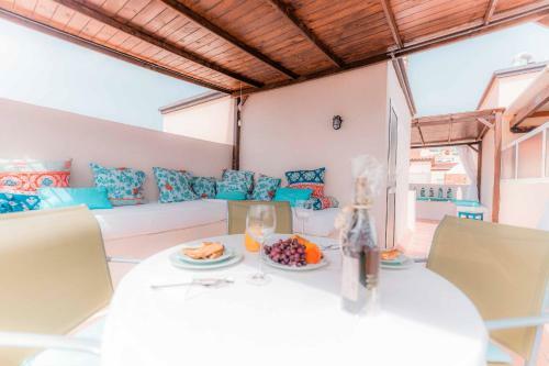 Apartamento La Sonada Bright Penthouse With Views