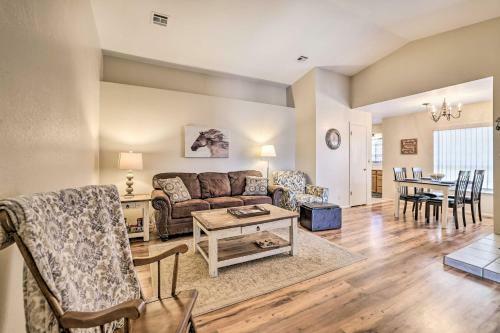 Quaint And Welcoming Kanab Home With Fire Pit!