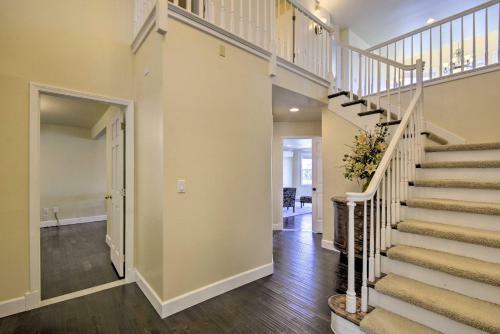 Coastal Port Orchard Retreat With Beach Access!