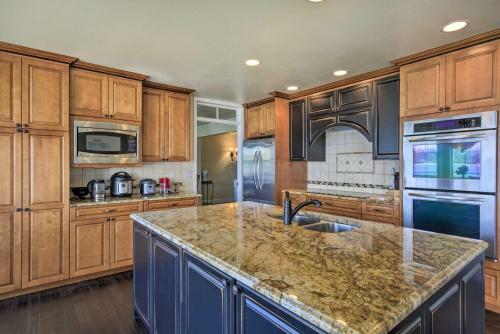 Coastal Port Orchard Retreat With Beach Access!