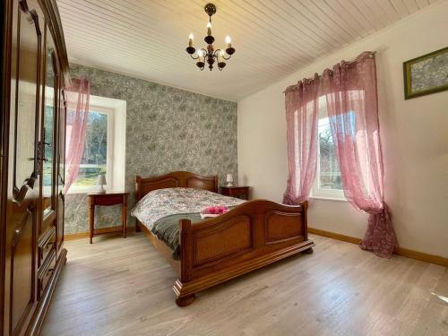 G�te Saint-germain-laprade, 4 Pi�ces, 5 Personnes - Fr-1-582-349