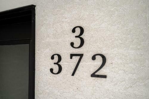 372 Enfield Crescent, 3