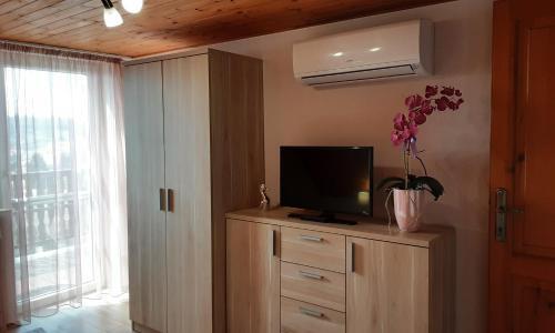 J�zmin Apartman
