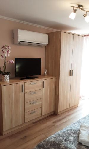 J�zmin Apartman