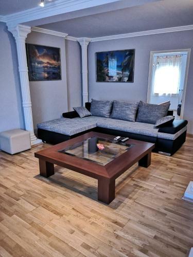 Hostal Guesthouse Amar
