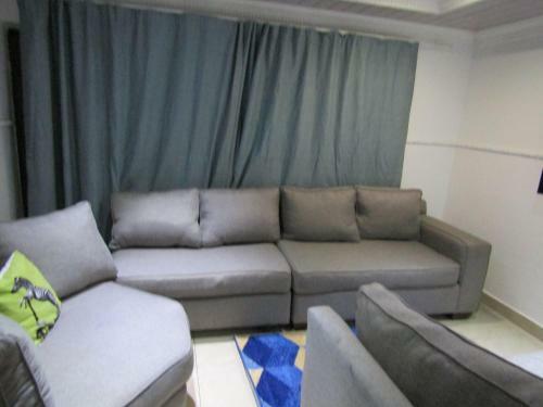 Hostal Phomolong Guest House Soweto
