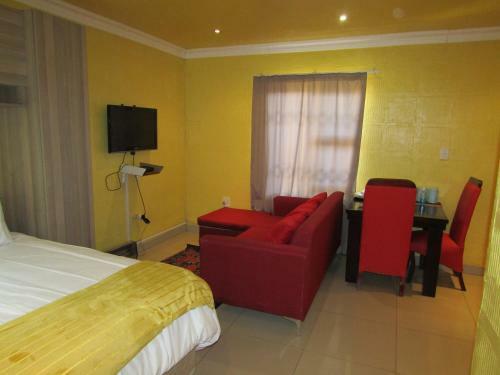 Hostal Phomolong Guest House Soweto