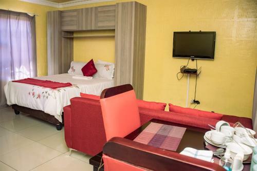 Hostal Phomolong Guest House Soweto
