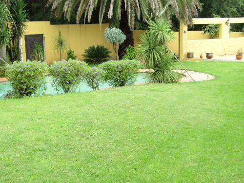 Hostal Phomolong Guest House, Westgate, Roodeporte