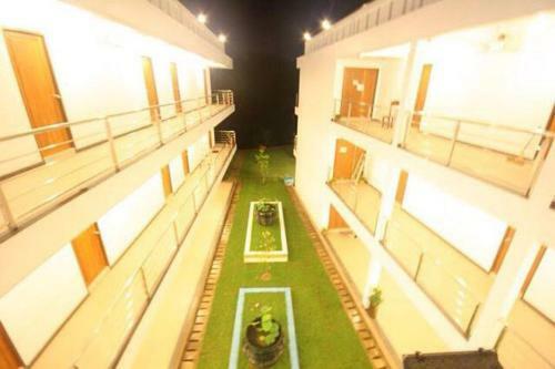 O.u.m. Hotel - ??????????????