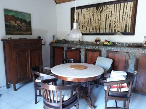 Hostal Frannies Home