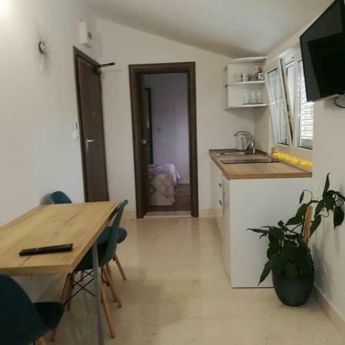 Apartamento App Kat, Tri Kantuna Osibov, Ka?tel Luk?i?, Split
