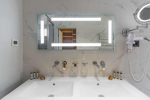 Golden Chalet