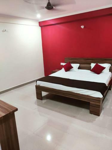 Hotel Sainik Guest House
