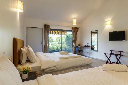 Stayvista At Vedanta Farm Villa