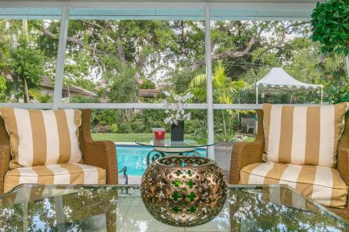 Villa Floral Oasis