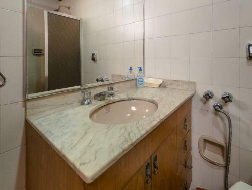 Apartamento Em Copacabana - Posto 02