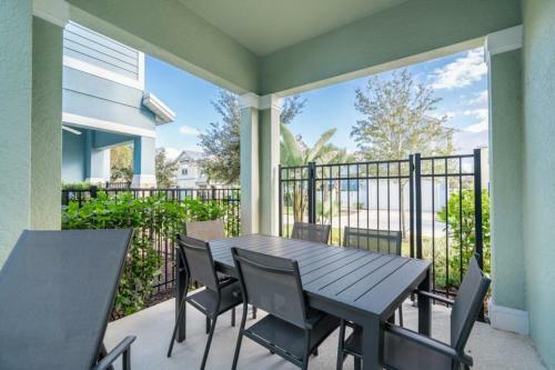 Modern Reunion Villa With Pool Villa