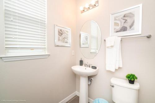 New Solara 5 Bdm Townhome With S Facing Pool Villa