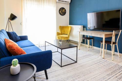 Blaze Studios & Apartments