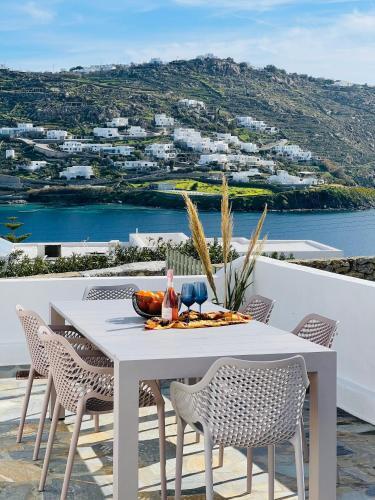 Modern Cycladic Sea View House