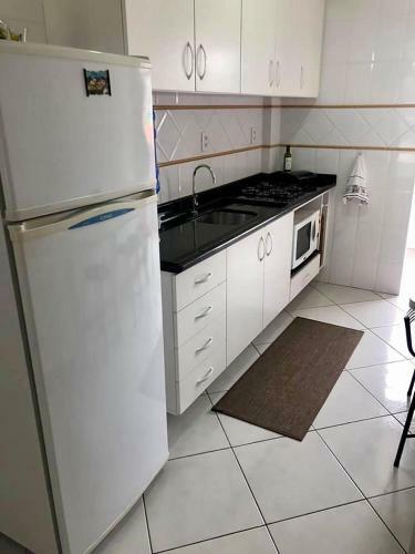 Bombinhas Apartamento Condom�nio San Victor 2 Quartos Com Piscina