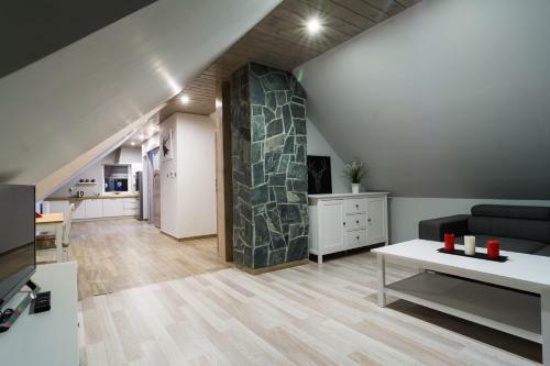 Pokoje Go?cinne Pod Cupron?