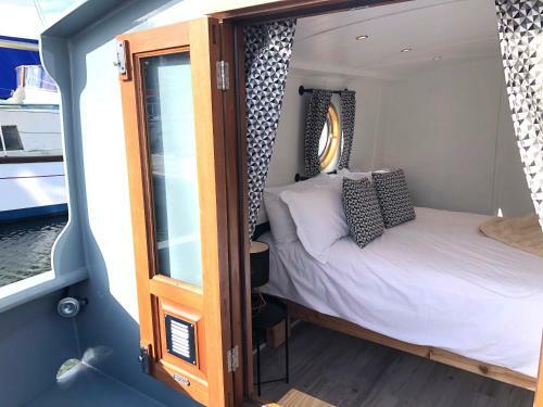 The Liverpool Boat