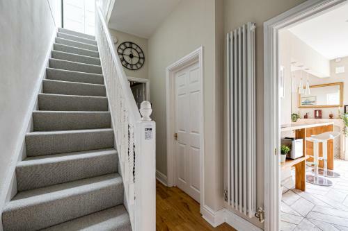 Apartamento Stylish Duplex In Princes Avenue