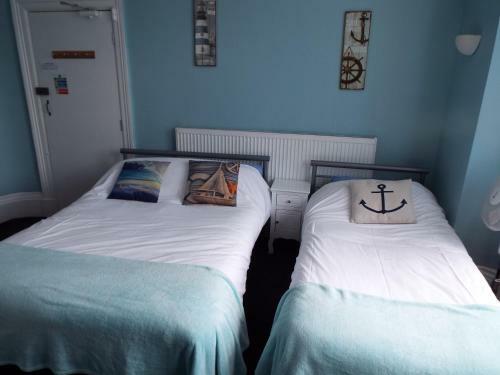 Hostal Captain's Quarters