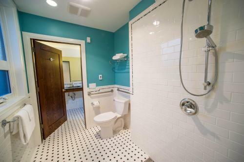 Hume Hotel