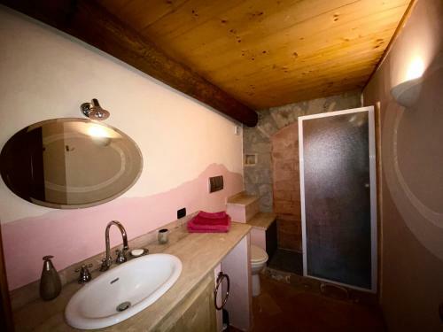 Hostal Casale Sovrastante Il Lago Di Bolsena