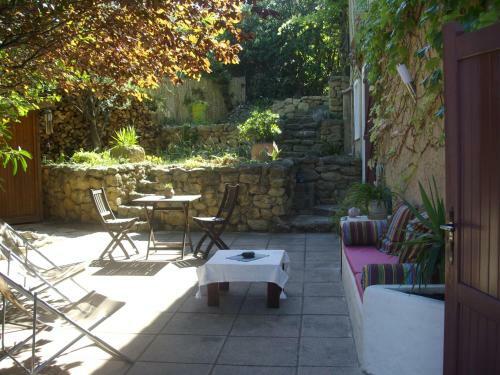 Cot�-jardin