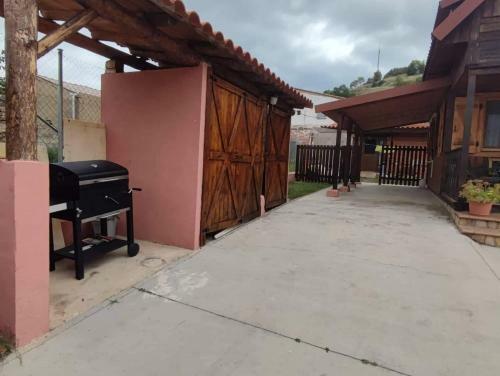 Caba�a De Madera Especial Y Acogedora
