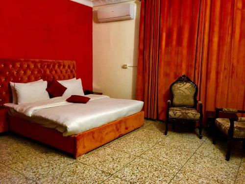 Hostal The Clift Royal