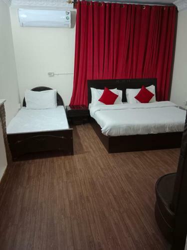 Hostal The Clift Royal