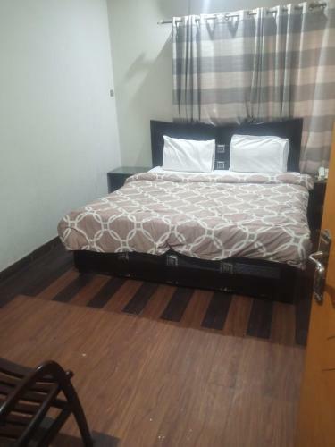 Hostal Four Season Guest House