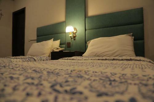 Shelton Hotel Lahore