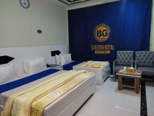 Hostal Shelton Royal Hotel