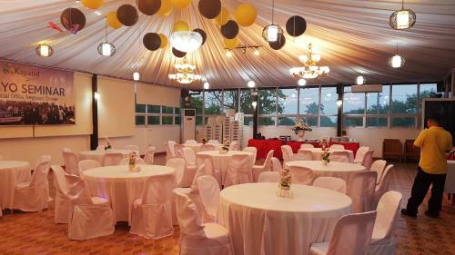 Lo Tus Garden Hotel