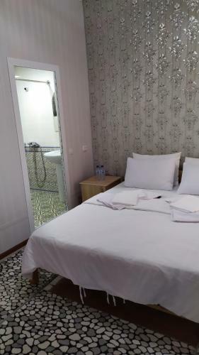Bed & Breakfast Alisher Hotel