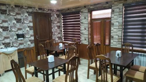 Bed & Breakfast Alisher Hotel