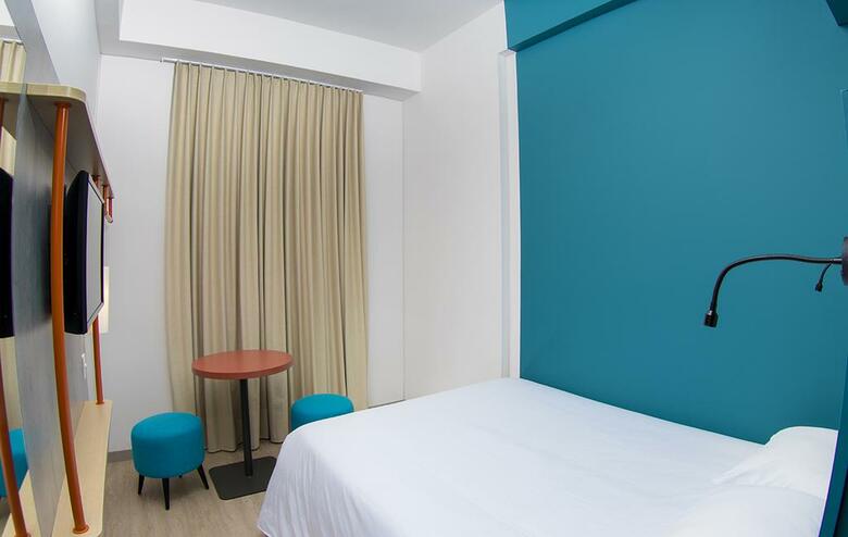 Hotel Ibis Budget Itag��