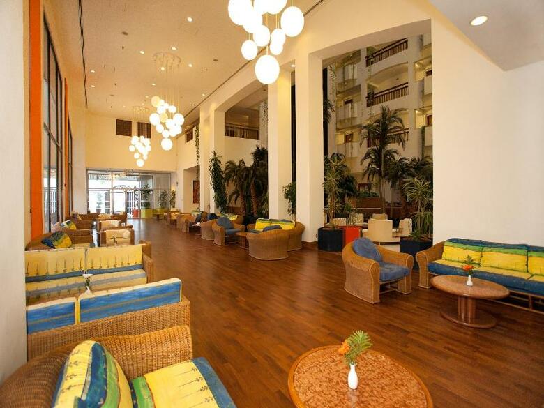 Hotel St Raphael Resort