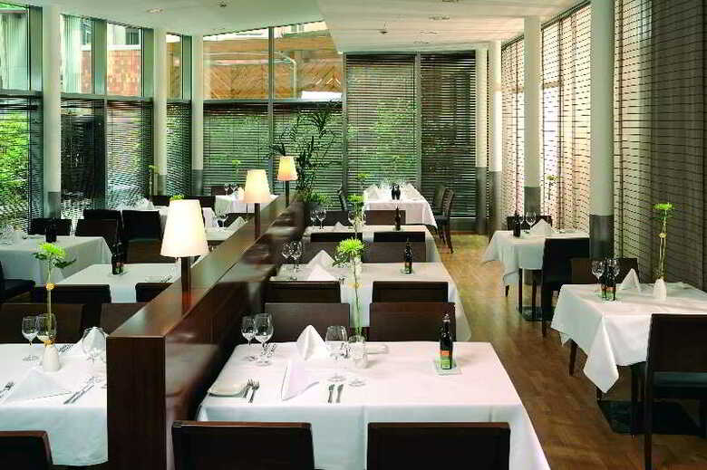 Hotel NH K�ln Altstadt