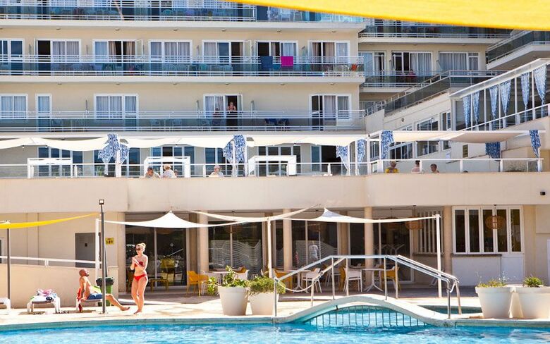 Aparthotel Bei Juan Playamar Hotel Y Apartamentos