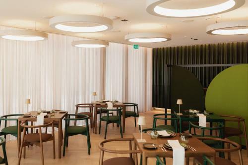 Lumen Hotel & The Lisbon Light Show