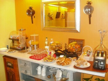 Hotel H�tel Du Tricastin
