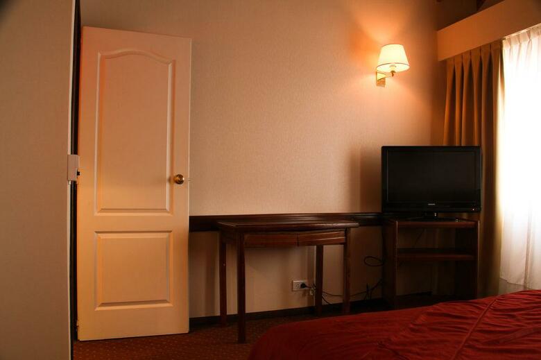 Hotel Reviens