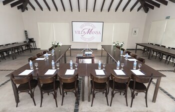 Hotel Villa Mansa Wine